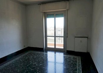 Camera da letto - Trilocale via dei Landi, 16, Genova (zona Sampierdarena) - foto 4