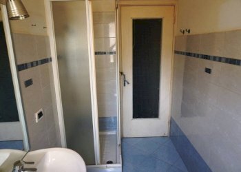 Bagno - Trilocale via dei Landi, 16, Genova (zona Sampierdarena) - foto 12