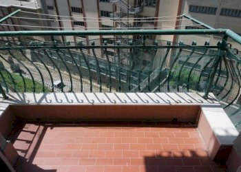 Balcone - Trilocale via dei Landi, 16, Genova (zona Sampierdarena) - foto 20