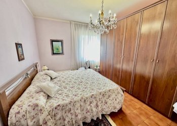 Camera da letto - Appartamento strada Ciapeia, 7, Biella - foto 12