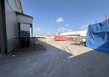 Terrazzo - Capannone via Vittorio Veneto, 57, Caramagna Piemonte - foto 5