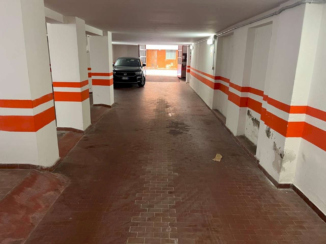 posto auto - Posto Auto via Centotrecento, Bologna (zona Centro Storico) - foto 3