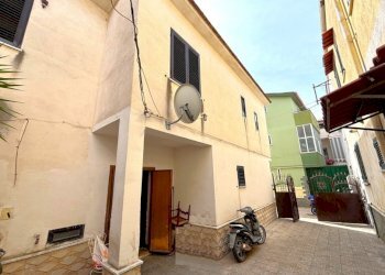 Casa indipendente Mondragone - foto 2