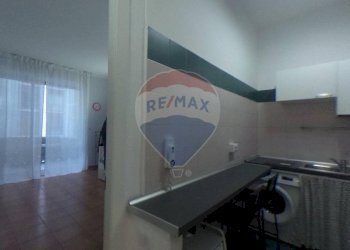 One-room apartment Via Ormea, 164 
 San Salvario, Torino (neighborhood San Salvario) - photo 2
