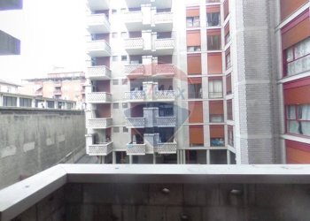 One-room apartment Via Ormea, 164 
 San Salvario, Torino (neighborhood San Salvario) - photo 11