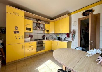 Four-room apartment Via Emilio Salgari, Genova (neighborhood Pegli) - photo 4