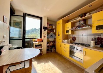 Four-room apartment Via Emilio Salgari, Genova (neighborhood Pegli) - photo 15