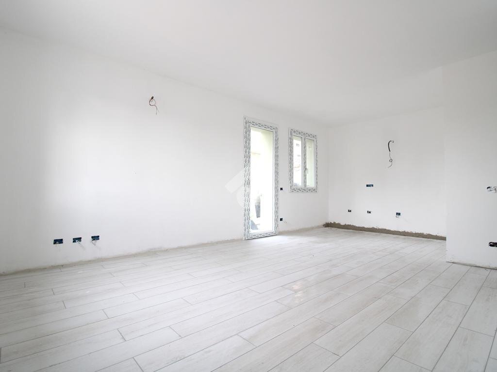 Three-room apartment Via Terrapieni Nord, San Felice sul Panaro - photo 2
