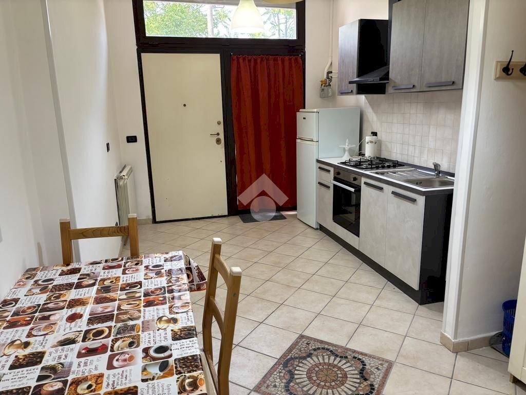 One-room apartment Via S. Donato, Bologna - photo 2