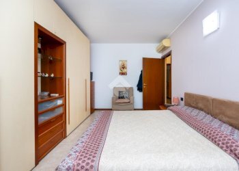 Three-room apartment Viale Piave, Gessate - photo 18