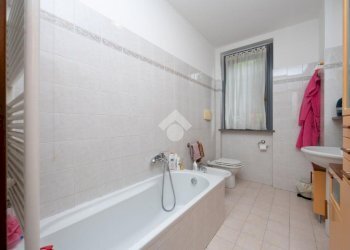 Three-room apartment Viale Piave, Gessate - photo 19