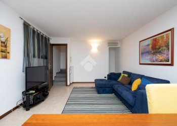 Three-room apartment Viale Piave, Gessate - photo 26