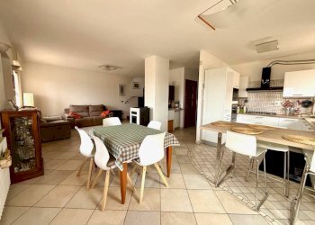 Salone - Villa strada Carmagnola, 62/a, Caramagna Piemonte - foto 5