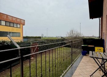 Balcone - Villa strada Carmagnola, 62/a, Caramagna Piemonte - foto 16