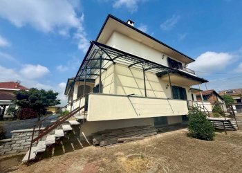 Facciata - Villa vicolo Sebastiano Baravalle, 5, Carmagnola - foto 12