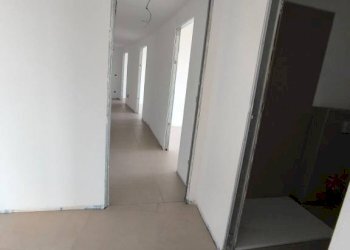 Corridoio - Appartamento via Porta di Vasco, 21, Mondovì - foto 26