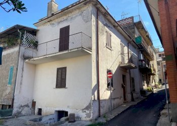 Facciata - Casa indipendente via Galeriano, Fara in Sabina - foto 1