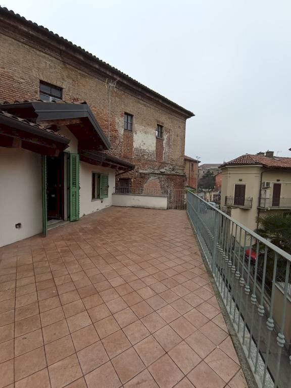 Terrazzo - Casa indipendente via Tancredi Duccio Galimberti, 32, Asti - foto 2