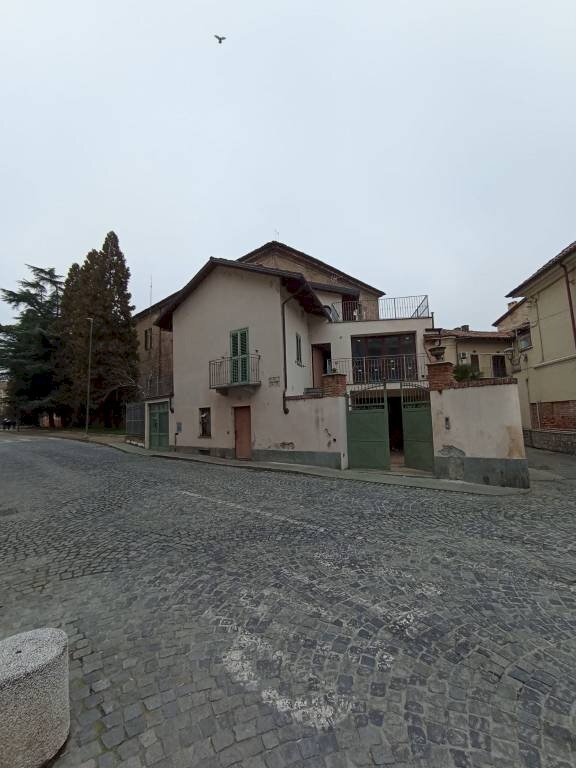 Vista - Casa indipendente via Tancredi Duccio Galimberti, 32, Asti - foto 3