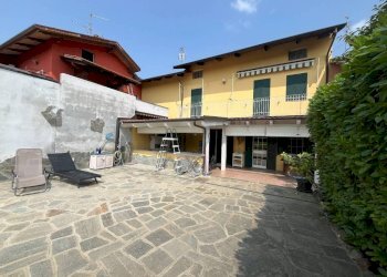 Facciata - Villa a Schiera via San Sebastiano, 7, Candelo - foto 8