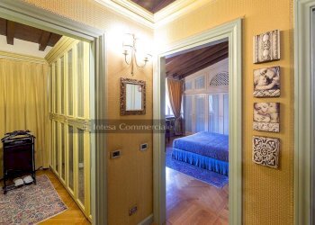 stanza armadi camera padronale - Villa Brescia - foto 31