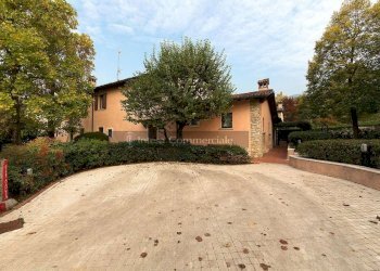 posti auto - Villa Brescia - foto 5