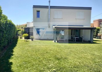 Villa Via Monti Peloritani, Siracusa - foto 1