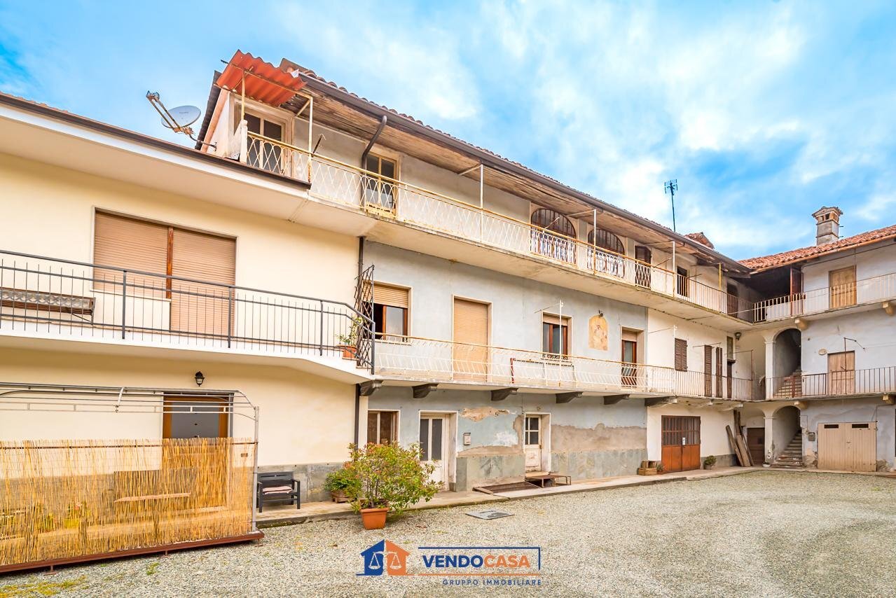 Stable - Palace Pagno - photo 1