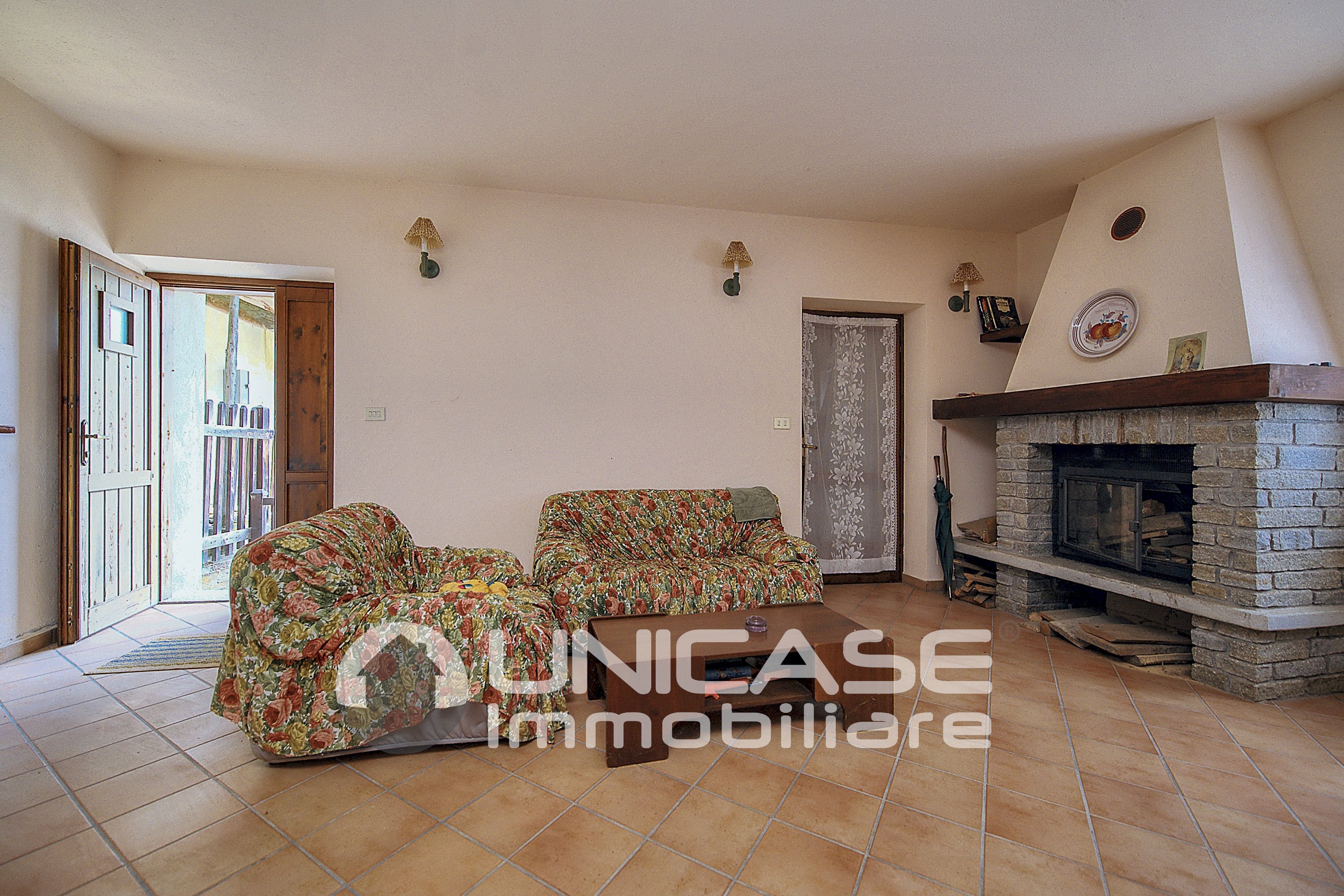 sala - Casa semi indipendente Frazione Ciampagna, 1, Ostana - foto 3