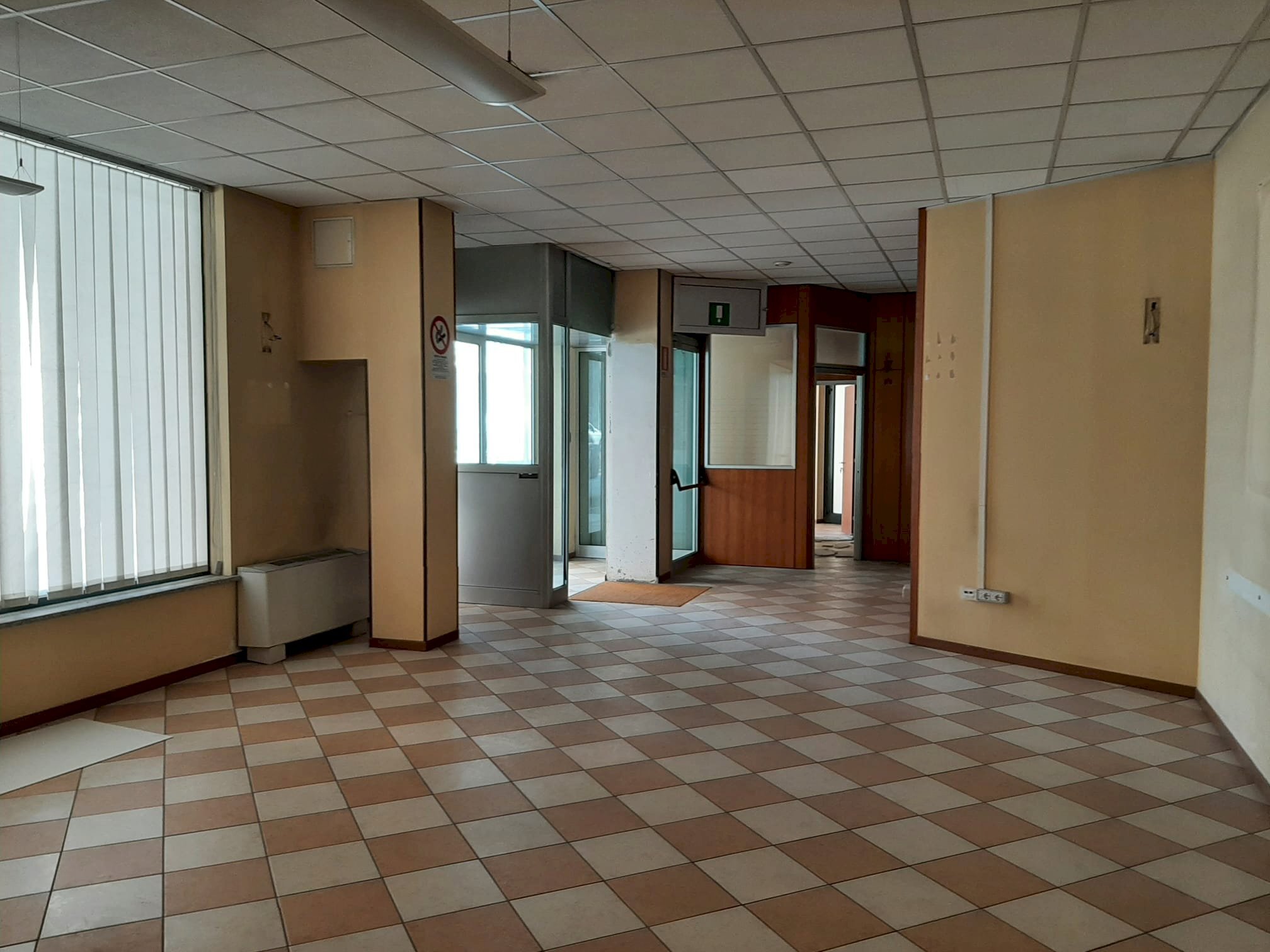 Shop Borgo San Dalmazzo - photo 1