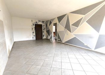 Four-room apartment Via don carra, Saluggia - photo 8