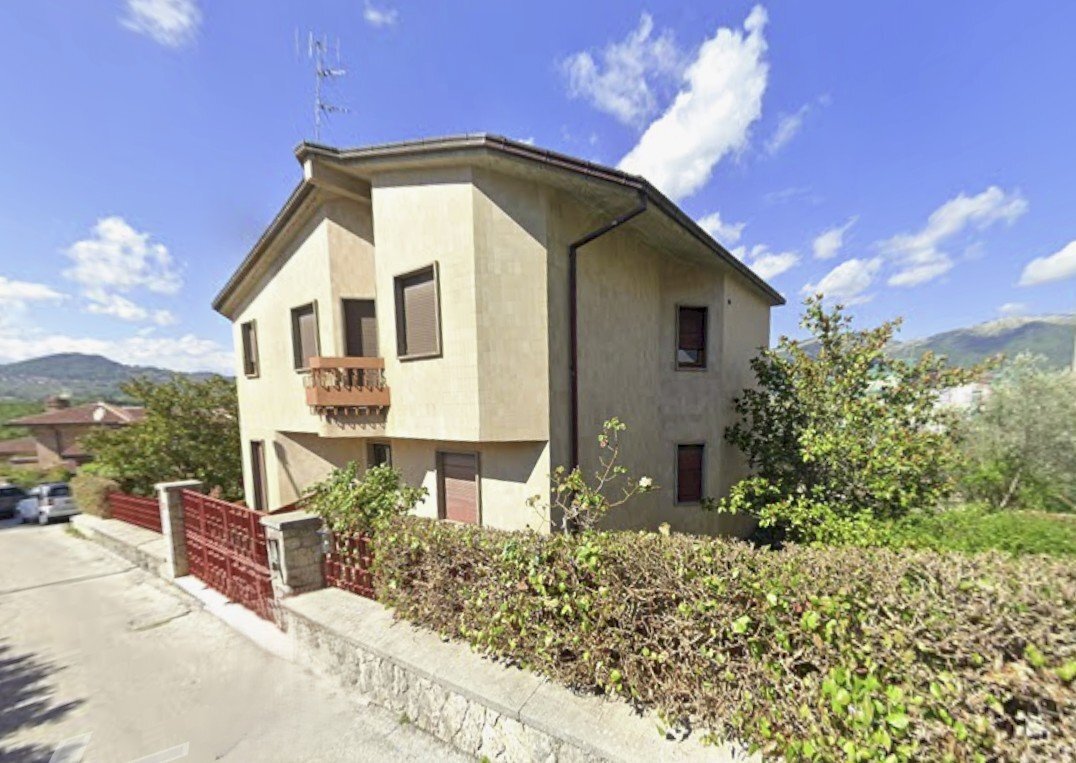 Villa Via Francesco Jovine, 7, Isernia - photo 1