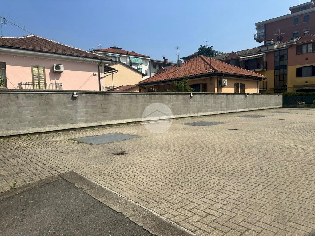 Posto Auto Via Pintor Giaime, Collegno - foto 3