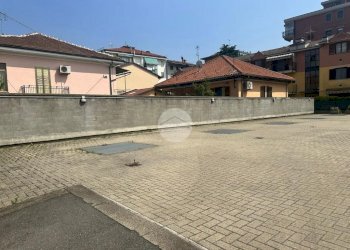 Posto Auto Via Pintor Giaime, Collegno - foto 3