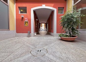 Shop Via Buniva, Pinerolo - photo 1