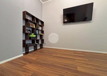 Shop Via Buniva, Pinerolo - photo 10