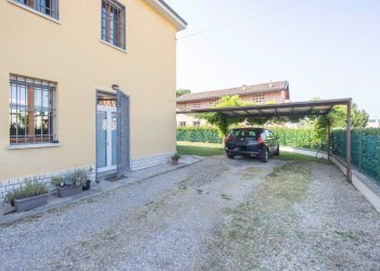 Single Family Villa San Pietro in Casale - photo 27