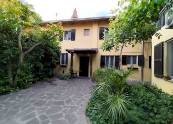 Porzione di casa Parma - foto 2