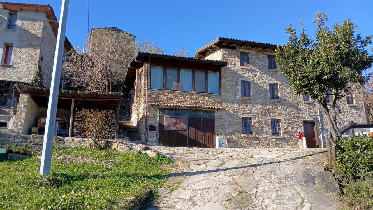 Casa indipendente Bettola - foto 1