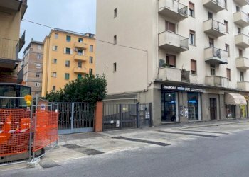 Negozio via San Donato, Bologna (zona San Donato) - foto 15