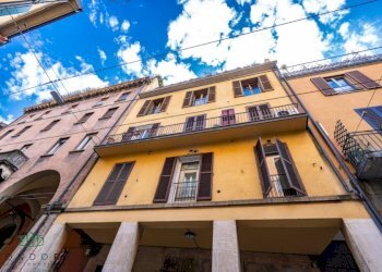 Attività Commerciale Ad.ze via Ugo Bassi, Bologna (zona Centro Storico) - foto 3