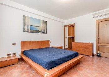 Villa Via di val Floriana, Roma (zona Infernetto) - foto 15