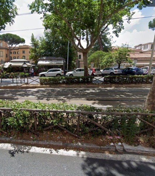 Shop Via Circonvallazione Gianicolense, Roma (neighborhood Gianicolense) - photo 3