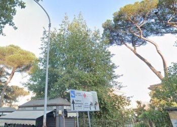 Shop Via Circonvallazione Gianicolense, Roma (neighborhood Gianicolense) - photo 4