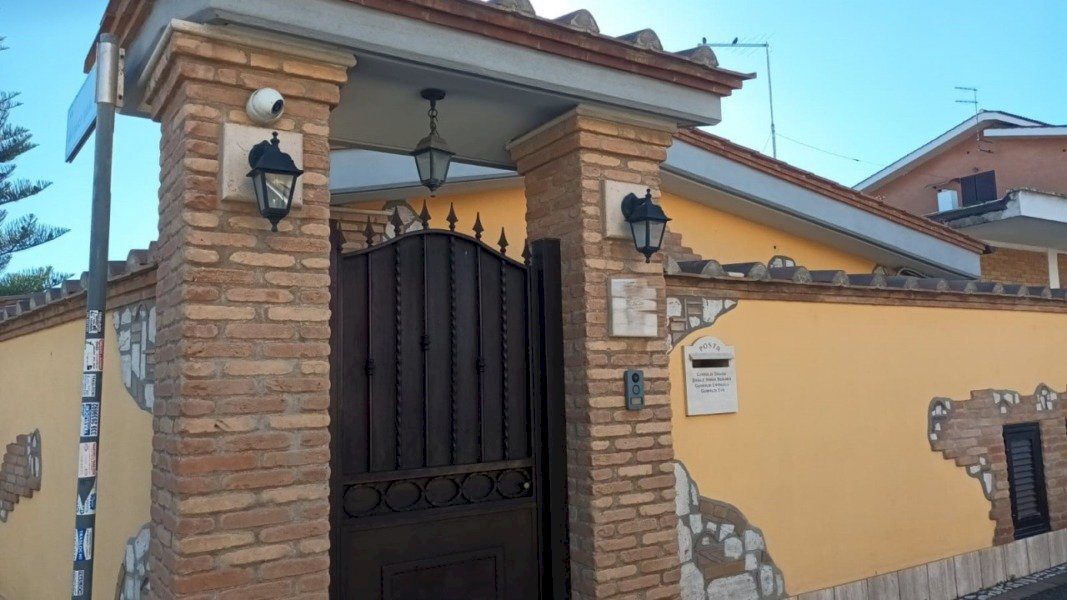 Villa via delle scuole, Fiumicino - photo 1