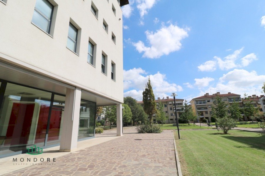 Negozio Via quasimodo, Castel Maggiore - foto 3