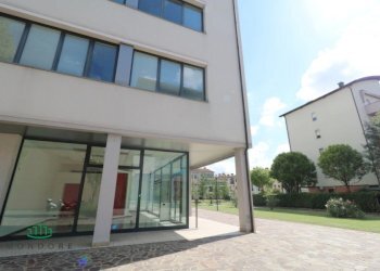 Negozio Via quasimodo, Castel Maggiore - foto 2