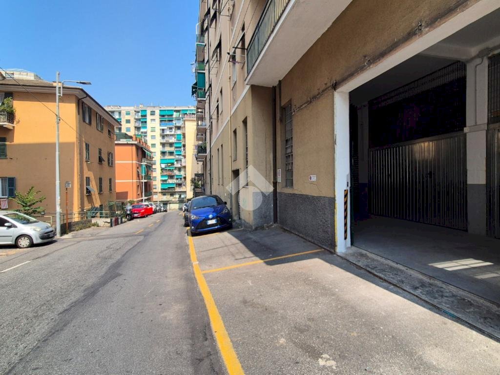 Box Via Giacomo Biga, Genova (neighborhood Marassi) - photo 1