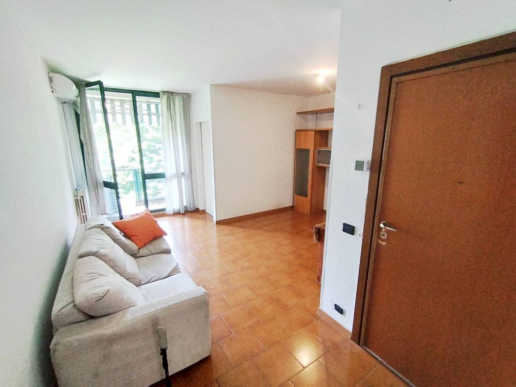 Salone - Trilocale via Luigi Capuana, 21, Rho - foto 2