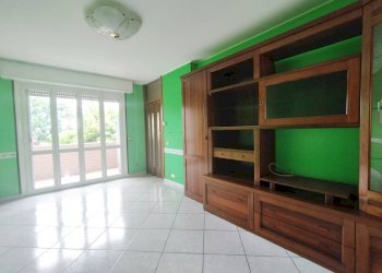 Soggiorno - Three-room apartment via Claudio Varalli, 27, Bollate - photo 6